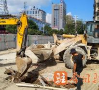 抽查小嫩箩高温下的坚守｜道路建设者用汗水铺就畅通路